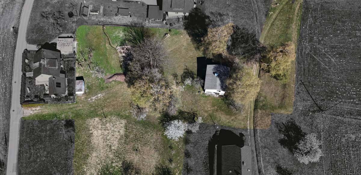 Vielseitiges Grundstück mit Entwicklungspotenzial in ruhiger Lage – pohled 3
