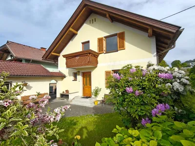 Haus kaufen in Feldkirchen – 116 m², € 399.000 – Bild 1 von 13
