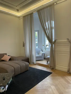 Exklusiv möblierte 2-Zimmer-Altbauwohnung mit Balkon - Porzellangasse, 1090 Wien – Bild 3