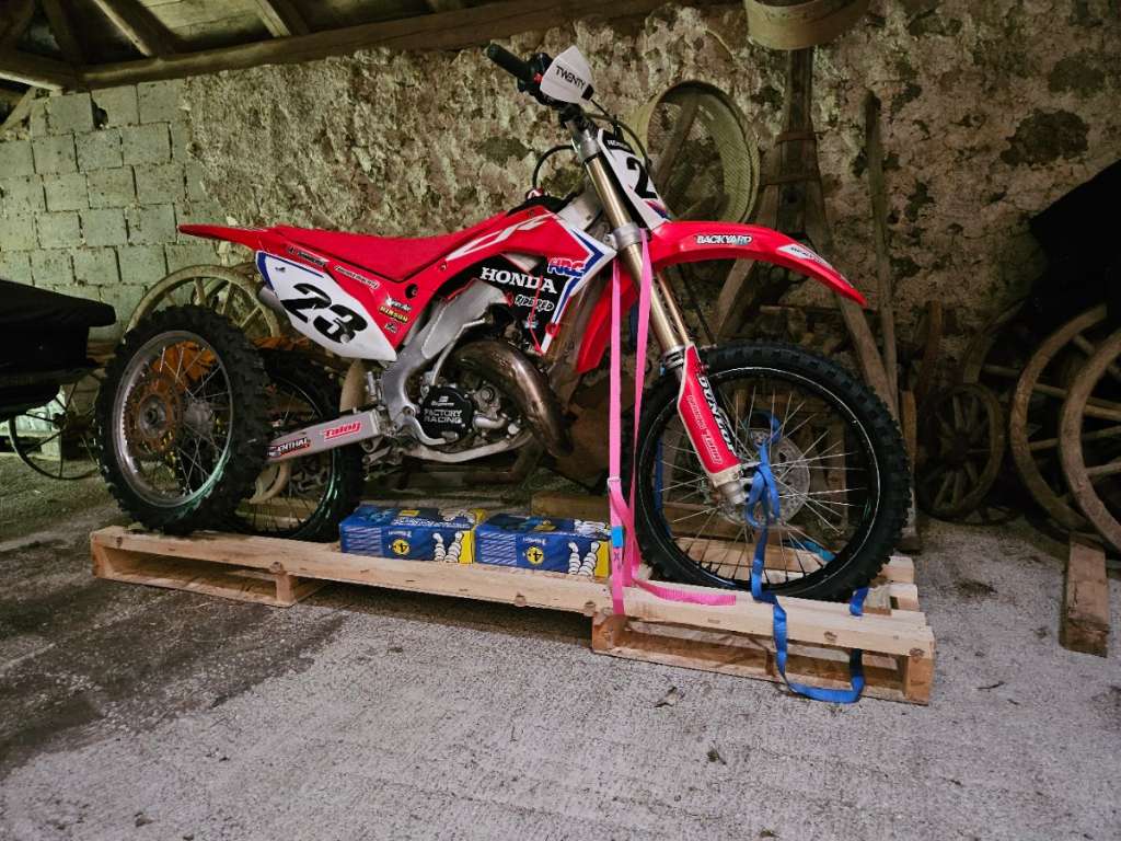 Honda CR 125R Motocross