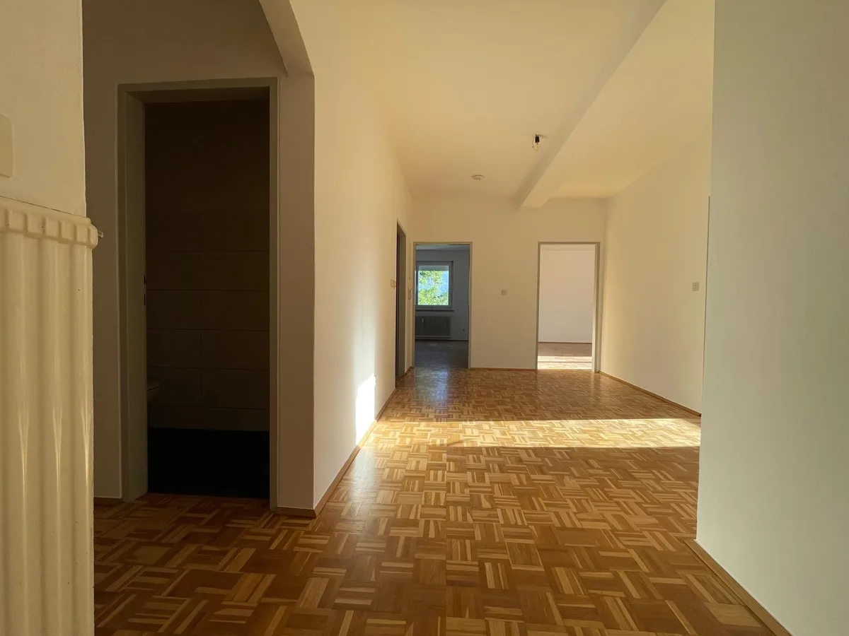 Zentrale sonnige 3 Zimmerwohnung, am Stadtpark – pohled 2