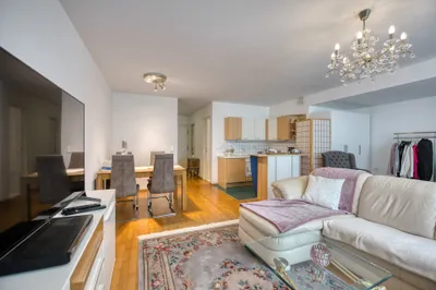 1-Zimmer-Wohnung kaufen in Innsbruck – 49 m², € 299.000 – Bild 1 von 4