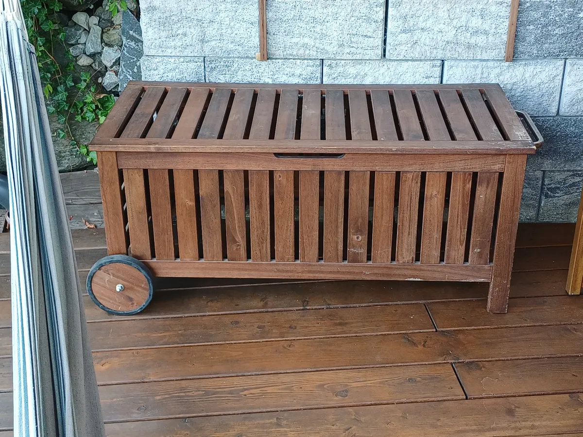 Ikea Truhe/ Bank Äpplarö, € 40,- (8076 Vasoldsberg)
