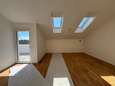 5594/1086