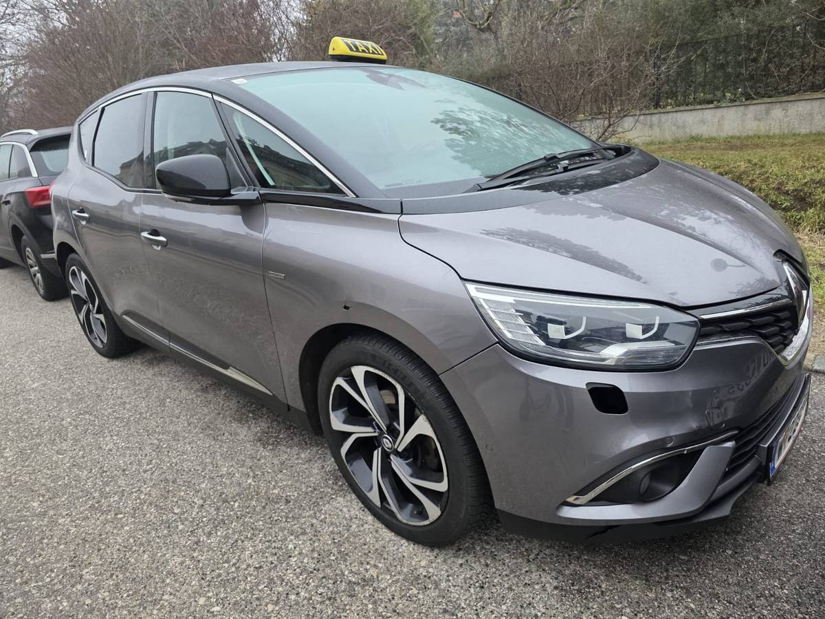 Renault Scénic Energy dCi 110 Hybrid Assist Bose