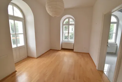 5-Zimmer-Gewerbeimmobilie mieten in Baden – 157 m², € 2.445 – Bild 5 von 11