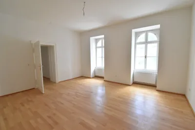 5-Zimmer-Gewerbeimmobilie mieten in Baden – 157 m², € 2.445 – Bild 4 von 11