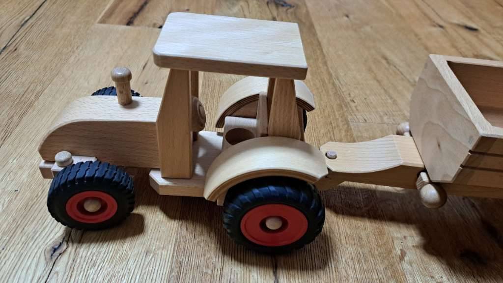 Fragus Traktor mit Anhnger,  150,- (4213 Unterweitersdorf) - willhaben
