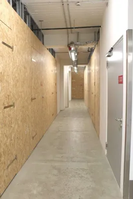 Gewerbeimmobilie mieten in Innsbruck-Land – 29 m², € 325 – Bild 2 von 3