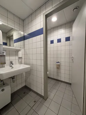 Gewerbeimmobilie mieten in Wien – 1 119 m², € 13.768 – Bild 11 von 38
