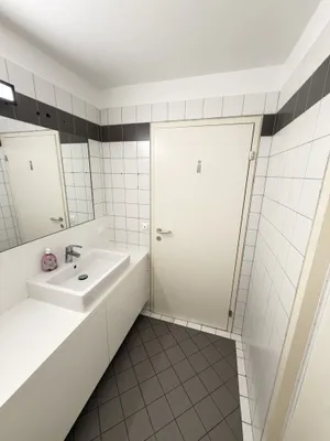 3-Zimmer-Gewerbeimmobilie mieten in Wien – 129 m², € 2.887 – Bild 13 von 14