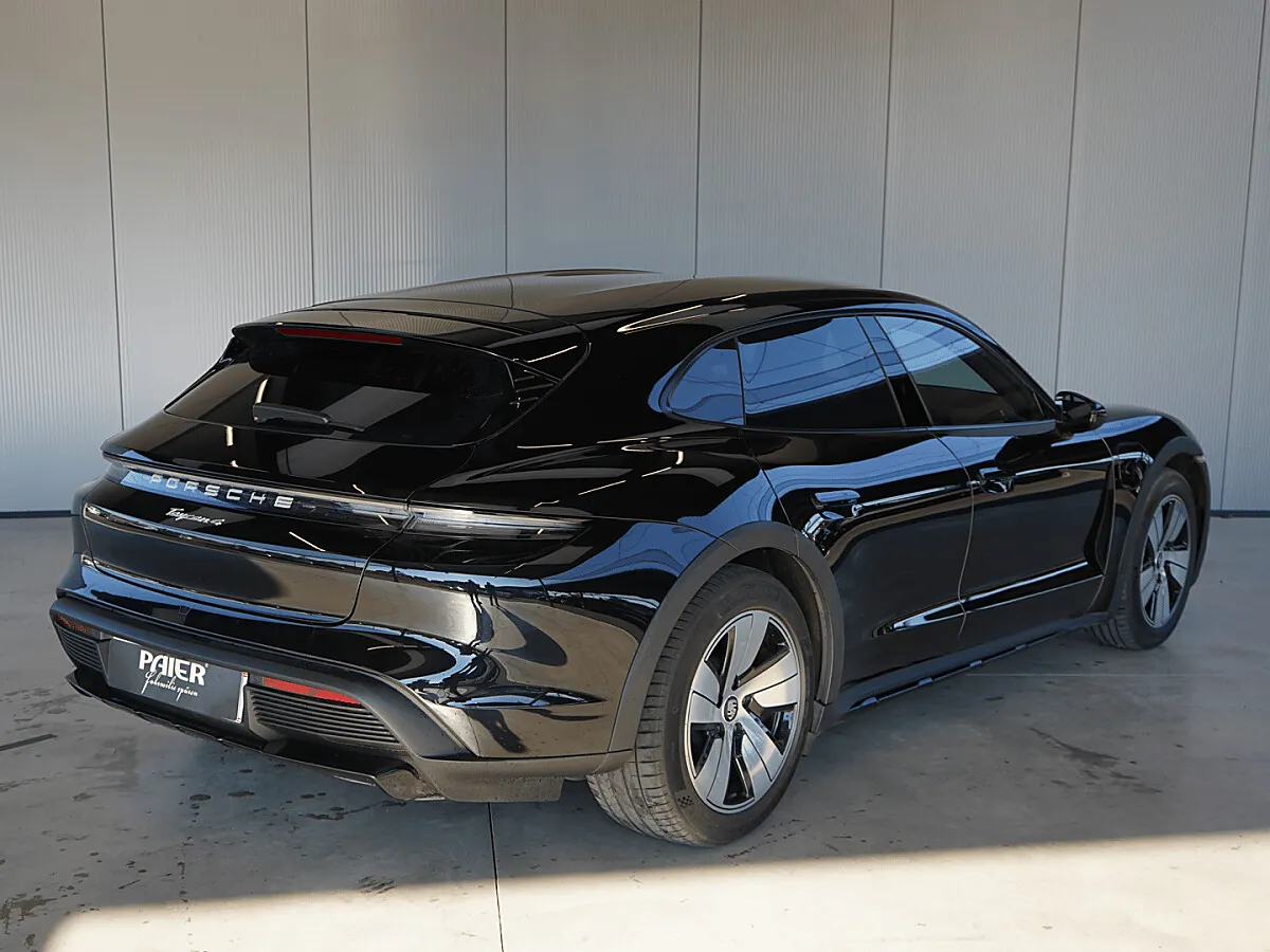 Porsche Taycan 2022 photo 2