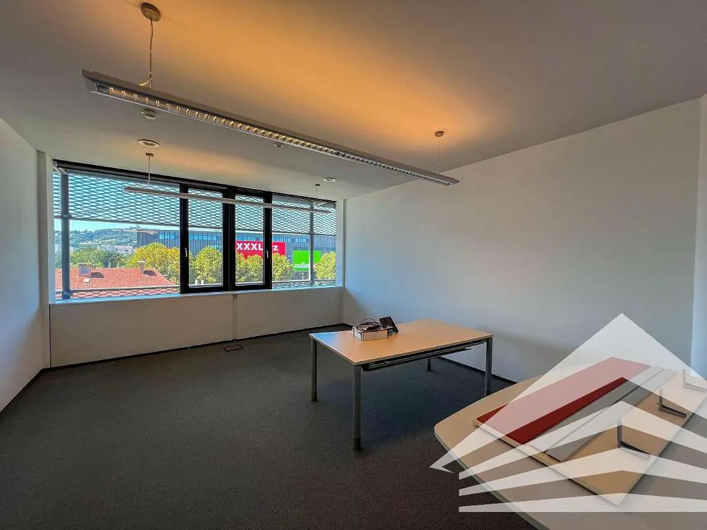 130 m² Büro mit Teeküche Nähe Eisenbahnbrücke! – pohled 3