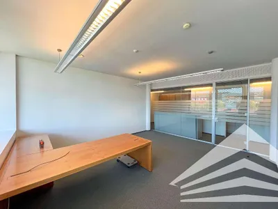 4-Zimmer-Gewerbeimmobilie mieten in Linz – 130 m², € 2.441