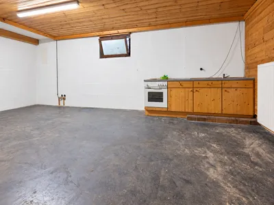 1-Zimmer-Gewerbeimmobilie mieten in Hallein – 25 m², € 350 – Bild 2 von 3