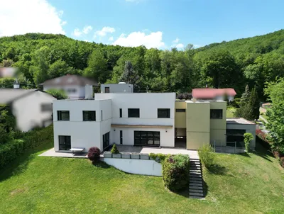6-Zimmer-Haus kaufen in Mödling – 213 m², € 950.000 – Bild 1 von 27