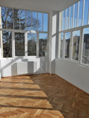 WUNDERSCHÖNE ALTBAUWOHNUNG mit Balkon und Gartenmitbenützung – Bild 3
