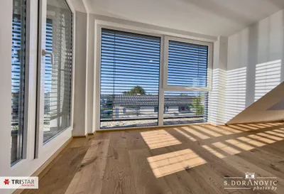 ERSTBEZUG 2026 | Lichtdurchflutete 3-Zimmer-Dachgeschosswohnung mit Terrasse, Klimaanlage und hochwertiger Ausstattung in 1220 Wien