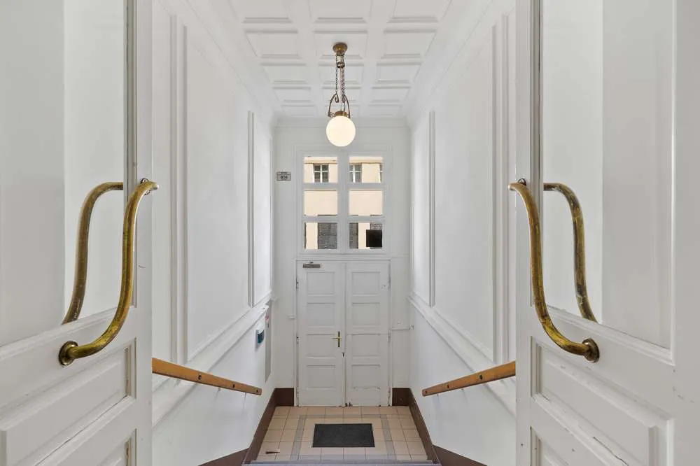 Nähe Türkenschanzpark 136 m² hochwertig sanierte Altbau-Wohnung + Loggia – pohled 3