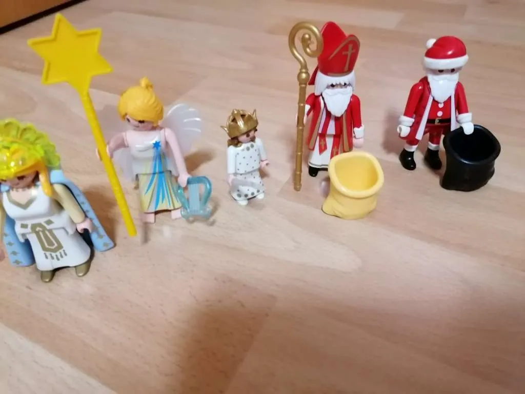 Playmobil Weihnacht Figuren Engel Weihnachtsmann Christkind, € 6,- (7132 Frauenkirchen)