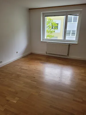 2-Zimmer-Wohnung mieten in Baden – 50 m², € 750 – Bild 2 von 5