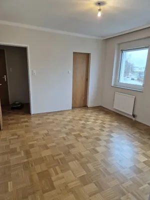 2-Zimmer-Wohnung mieten in Vöcklabruck – 40 m², € 670 – Bild 3 von 9