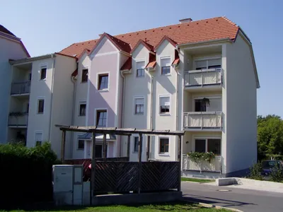 3-Zimmer-Wohnung mieten in Jennersdorf – 78,77 m², € 703