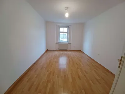 Wohnung mieten in Wiener Neustadt – 122 m², € 1.108 – Bild 4 von 9