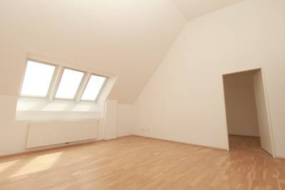 SONNIGE 2-Zimmer-Wohnung mit Terrasse! – Bild 3