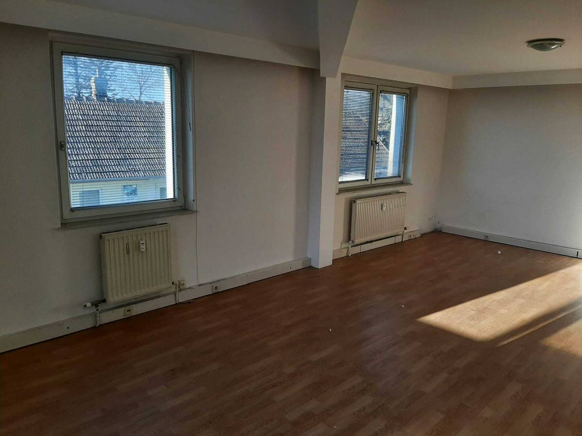 BÜROFLÄCHEN: 30 m², 53 m², 83 m² IM GEWERBEGEBIET SCHWECHAT/ZWÖLFAXING - PERFEKTE ANBINDUNG AN S1 + FLUGHAFEN WIEN - Ansicht 3