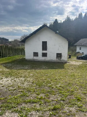 6-Zimmer-Haus kaufen in Vöcklabruck – 120 m², € 180.000 – Bild 6 von 11