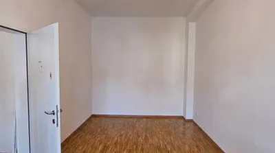 5-Zimmer-Gewerbeimmobilie mieten in Innsbruck – 120 m², € 1.682 – Bild 2 von 5