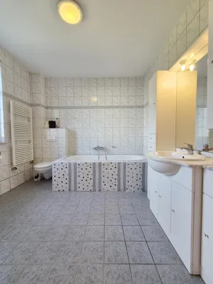 6-Zimmer-Haus mieten in Linz Land – 150 m², € 1.750 – Bild 14 von 17