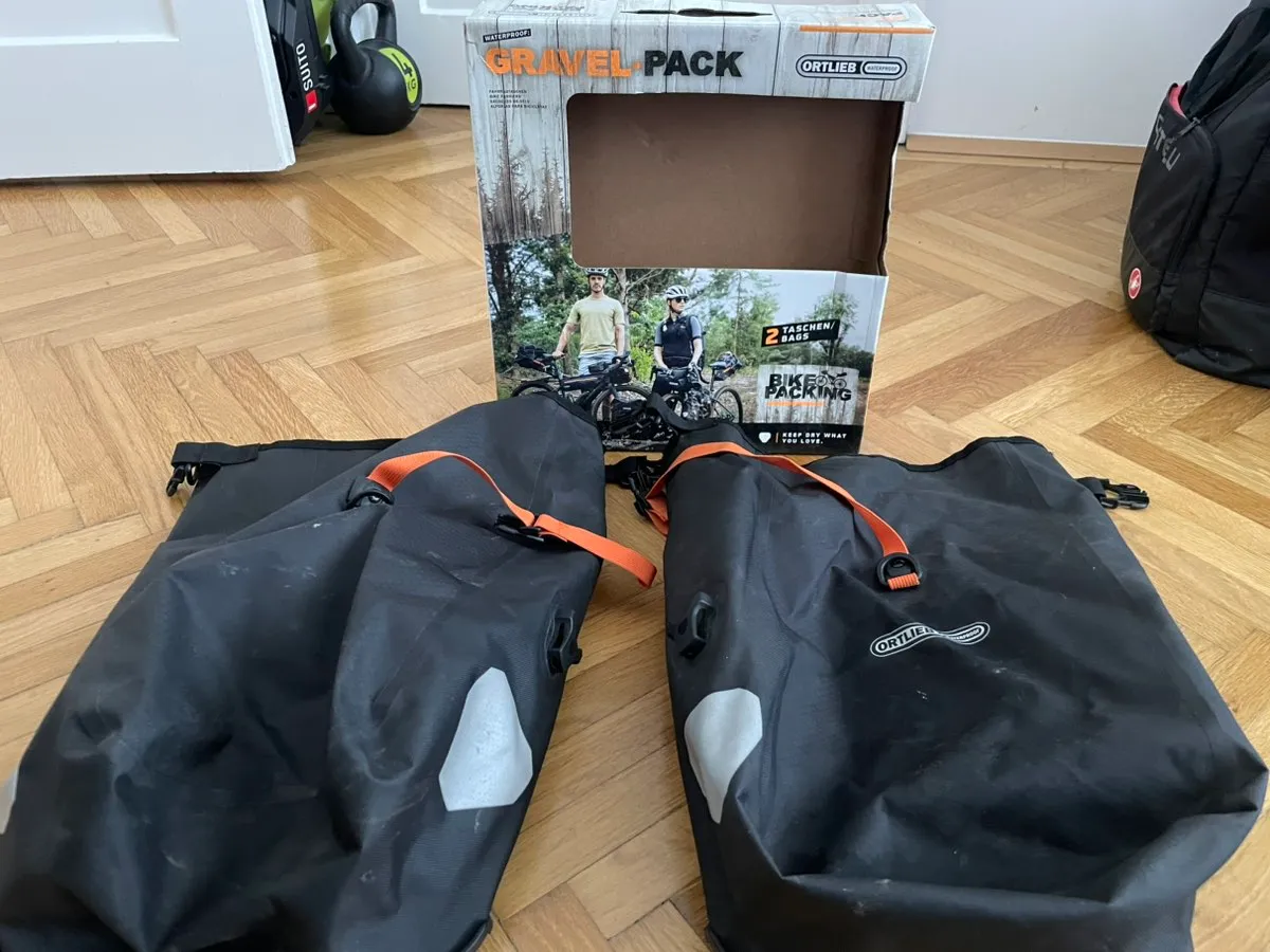 venum handschuhe Venum Elite Boxhandschuhe - Weiß/Schwarz main image 1