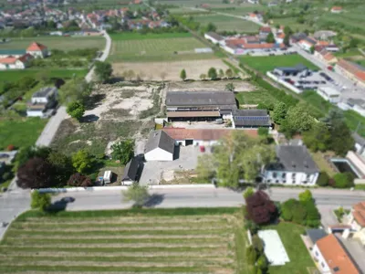 Grundstück kaufen in Krems Land – 10 123 m², € 2.490.250 – Bild 2 von 3