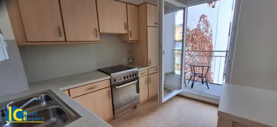 Großzügige 3 Zimmer Loggia Wohnung, ideal für WG s oder Familien – Bild 3