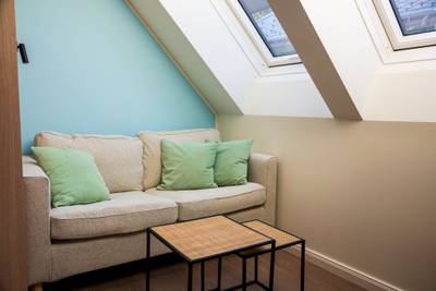 Serviced Apartment with Terrace in a Green Setting - Pötzleinsdorf (03)