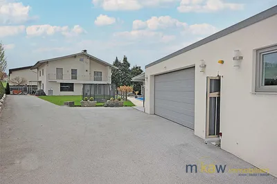 Haus kaufen in Vöcklabruck – 240 m² – Bild 2 von 10