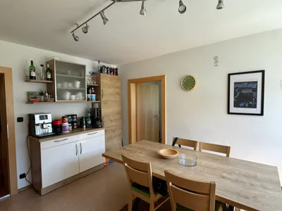 2-Zimmer-Wohnung mieten in Schwaz – 65 m², € 1.100 – Bild 2 von 2