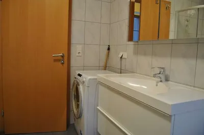 4-Zimmer-Wohnung mieten in Neunkirchen – 115 m², € 1.039 – Bild 9 von 19