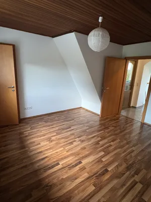 4-Zimmer-Wohnung mieten in Neunkirchen – 115 m², € 1.039 – Bild 4 von 19