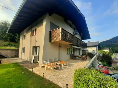8-Zimmer-Gewerbeimmobilie kaufen in Gmunden – 184 m², € 499.999 – Bild 2 von 6