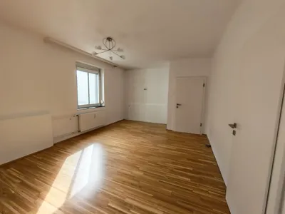 4-Zimmer-Wohnung kaufen in Amstetten – 115 m², € 230.000 – Bild 8 von 17