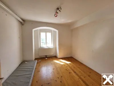Haus kaufen in Freistadt – 286 m², € 160.000 – Bild 4 von 12