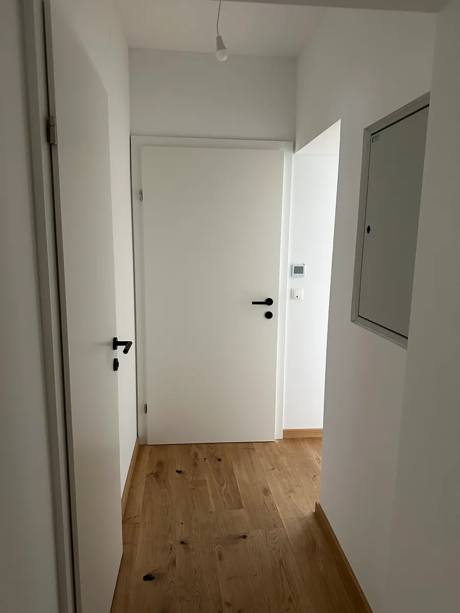 Erstbezug nach hochwertiger Sanierung | 3-Zimmer-Wohnung mit Parkplatz & Fußbodenheizung in Bad Gleichenberg - Ansicht 2