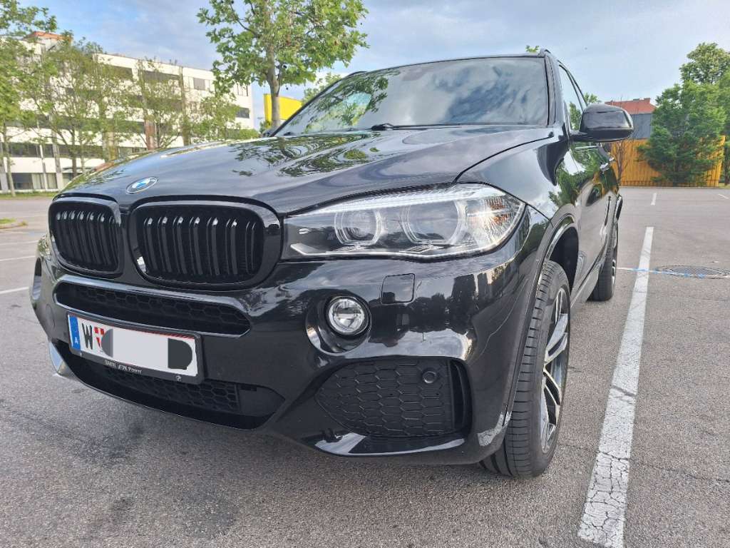 BMW X5 xDrive 30d M-Sportpaket SUV / Geländewagen