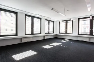 Gewerbeimmobilie mieten in Wien – 671 m², € 17 – Bild 1 von 11