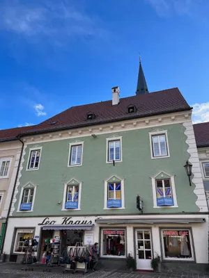 4-Zimmer-Gewerbeimmobilie mieten in Sankt Veit an der Glan – 99 m², € 990