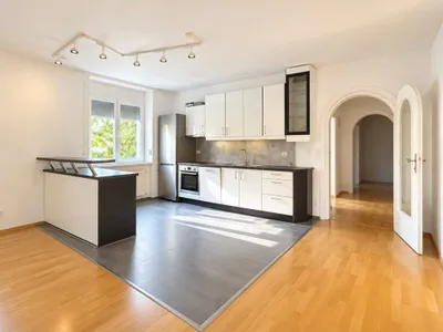 6-Zimmer-Wohnung mieten in Graz – 140 m², € 2.150 – Bild 2 von 17