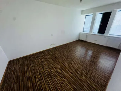 11-Zimmer-Gewerbeimmobilie mieten in Bruck-Mürzzuschlag – 70 m², € 4.287 – Bild 30 von 33